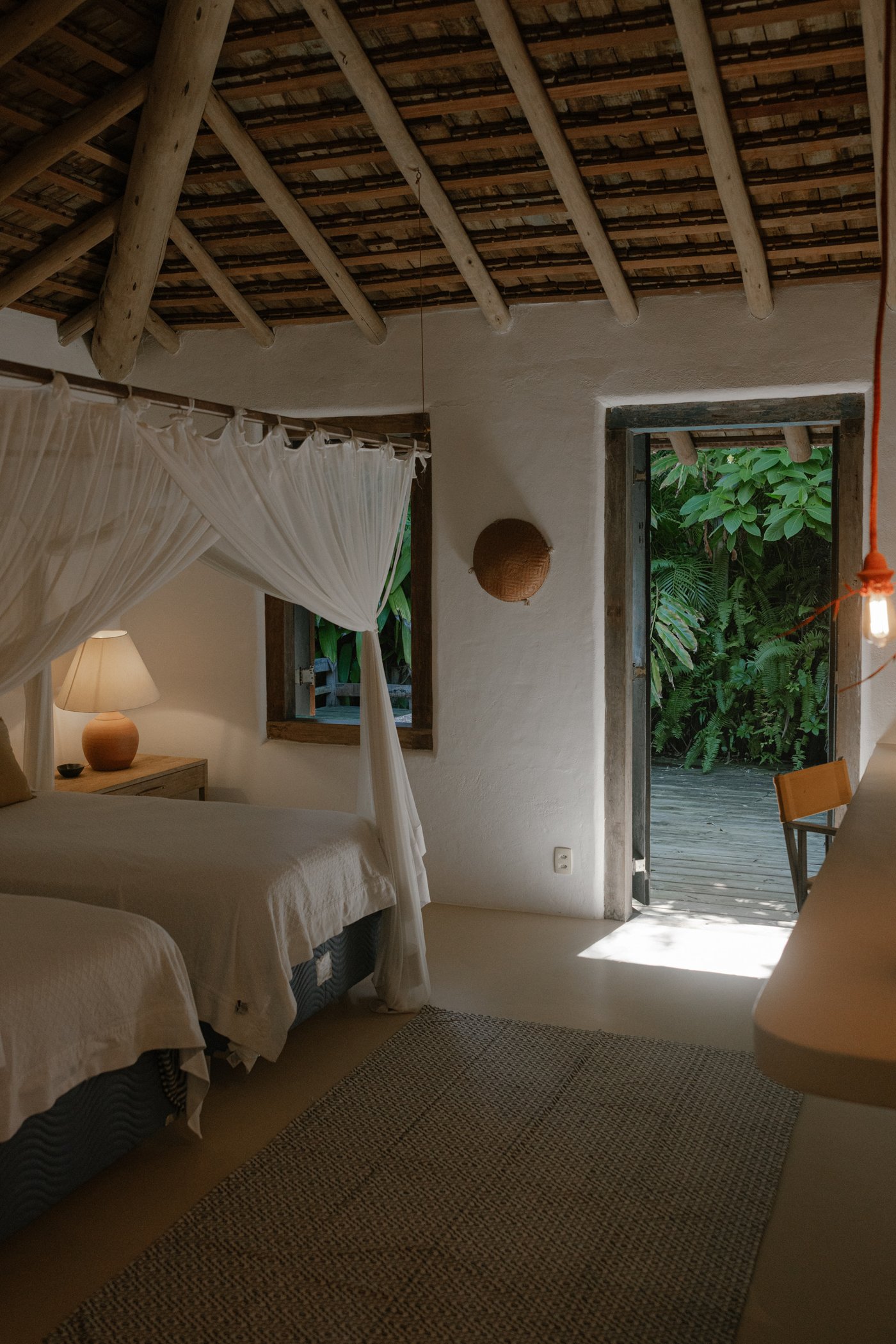 Shared Room met open deur naar de tuin
